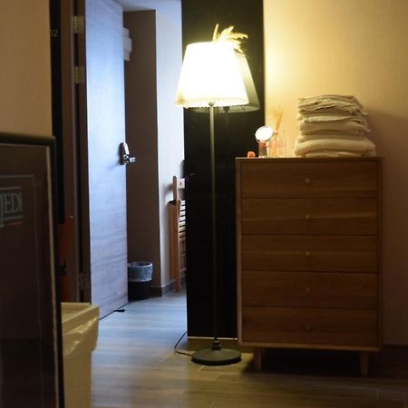 Ruby Hostel Kowloon  Buitenkant foto